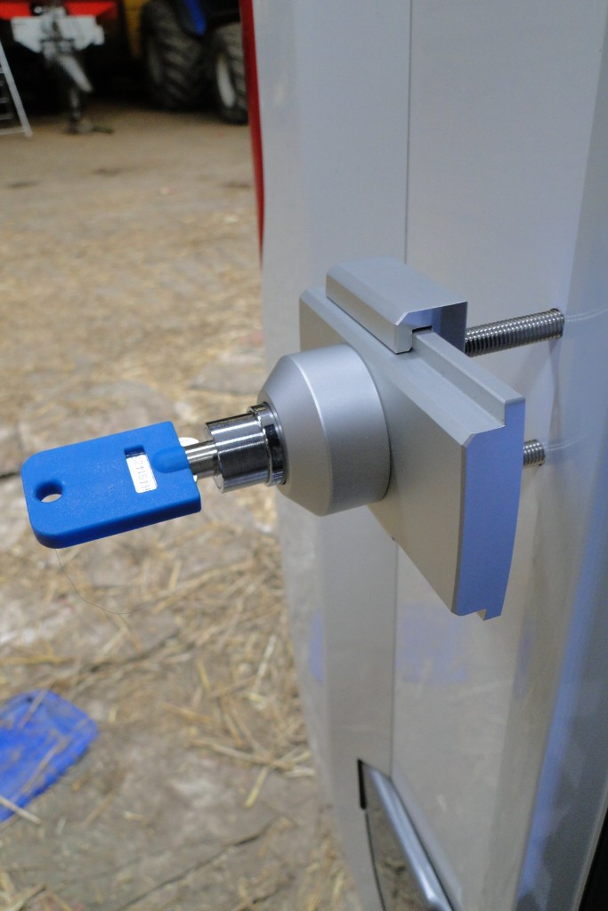 IMC013-SET-4 CERRADURA DEL MALETERO AUTOCARAVANA